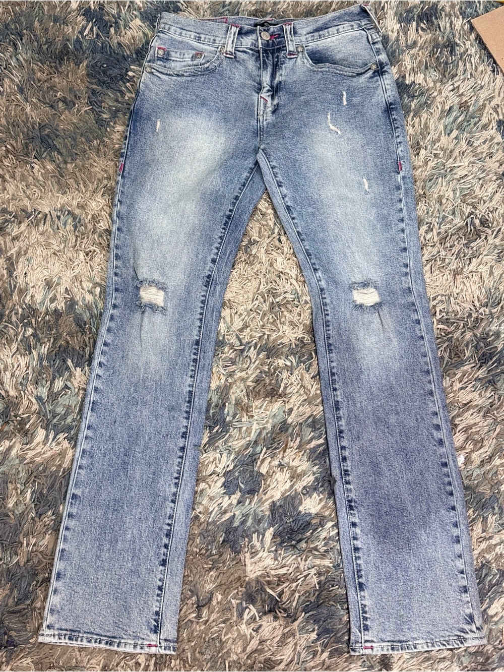 True Religion Men’s Ricky Relaxed Slim Straight Medium Blue Wash / Distressed 31